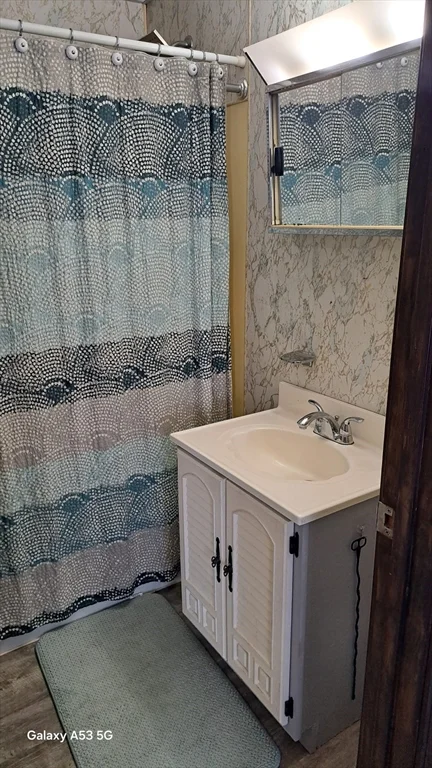 1 bed, 1 bath apartment for rent at 288 Main St Unit 3A, Oxford — photo 3 of 9