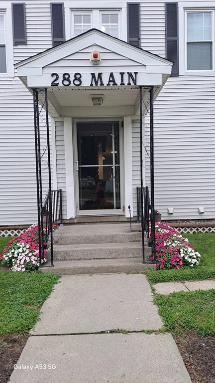 1 bed, 1 bath apartment for rent at 288 Main St Unit 3D, Oxford — photo 19 of 24