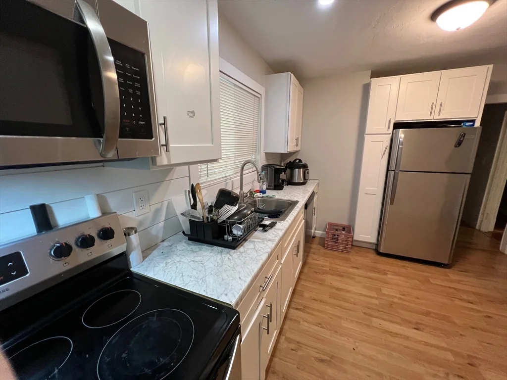 3 bed, 1 bath apartment for rent at 288 Meridian St Unit 1, East Boston — photo 6 of 24