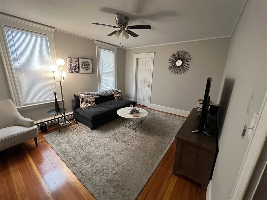 3 bed, 1 bath apartment for rent at 288 Meridian St Unit 1, East Boston — photo 1 of 24
