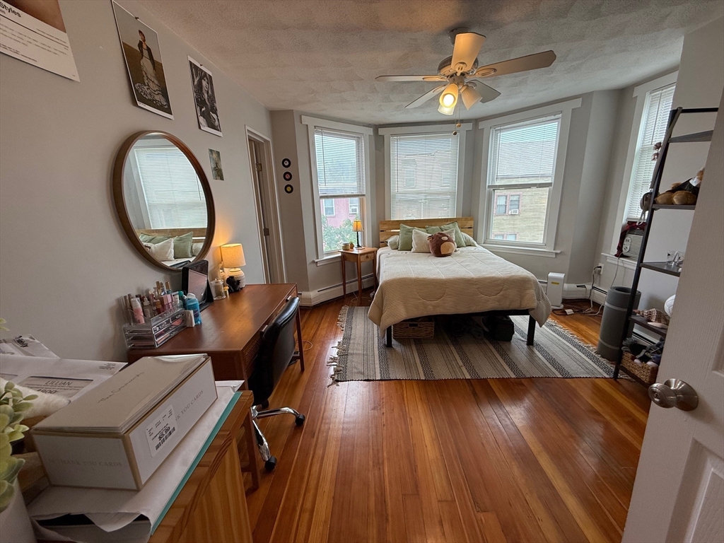 3 bed, 1 bath apartment for rent at 288 Meridian St Unit 3, East Boston — photo 13 of 32