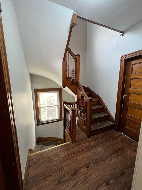 3 bed, 1 bath apartment for rent at 288 Meridian St Unit 3, East Boston — photo 29 of 32