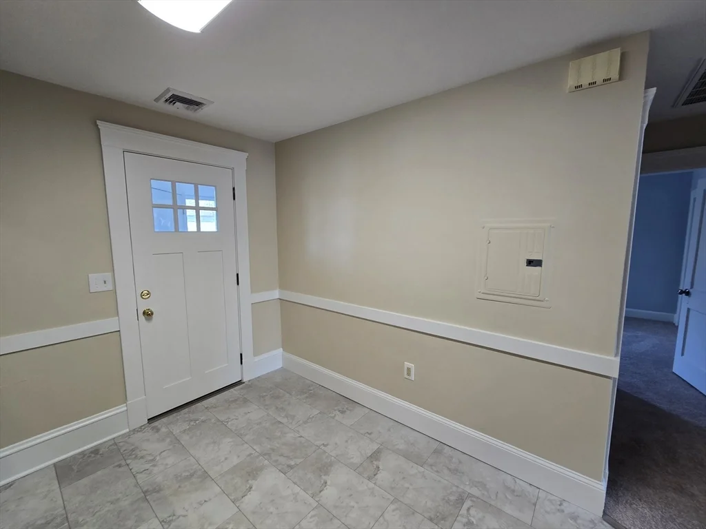 2 bed, 1 bath apartment for rent at 288 Pleasant St Unit 7, Stoughton — photo 5 of 24