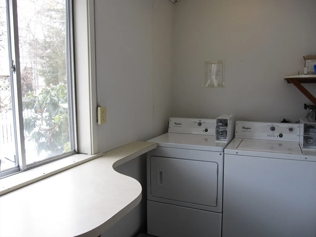 2 bed, 1 bath apartment for rent at 288 Pleasant St Unit 7, Stoughton — photo 21 of 24