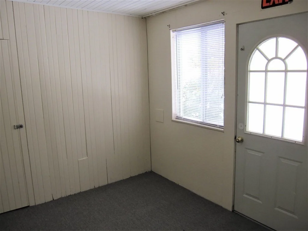 2 bed, 1 bath apartment for rent at 288 Pleasant Unit 1, Stoughton — photo 28 of 32