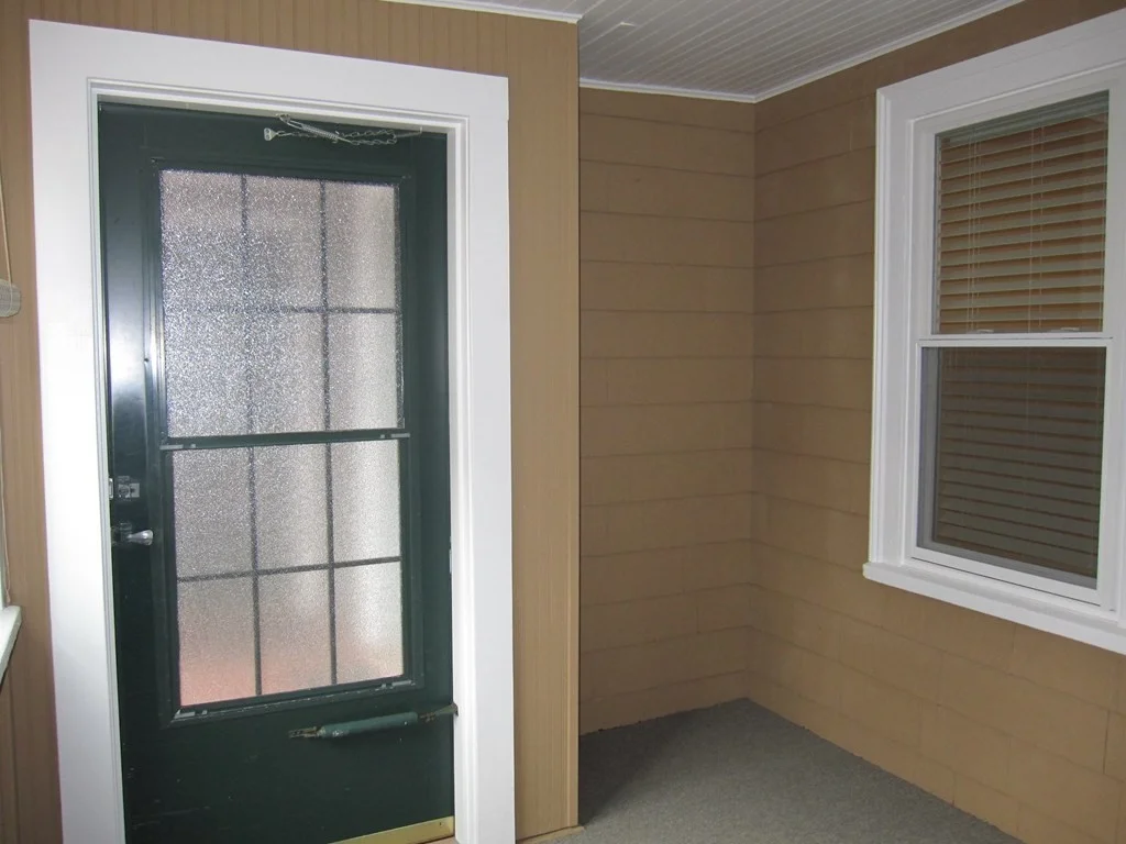 2 bed, 1 bath apartment for rent at 288 Pleasant Unit 1, Stoughton — photo 5 of 32