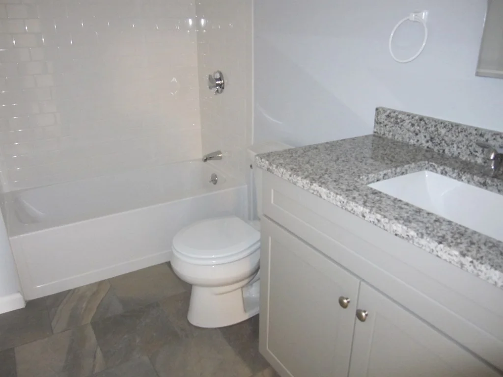 2 bed, 1 bath apartment for rent at 288 Pleasant Unit 1, Stoughton — photo 24 of 32