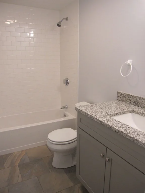 2 bed, 1 bath apartment for rent at 288 Pleasant Unit 1, Stoughton — photo 26 of 32