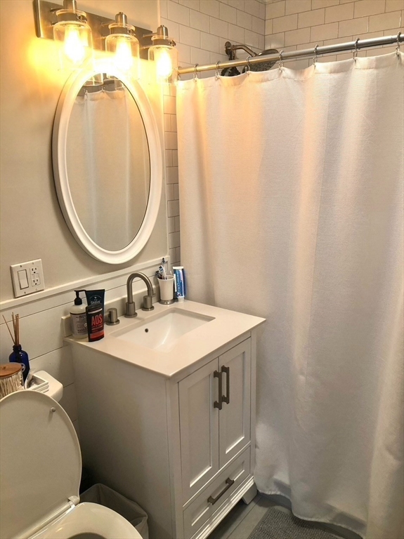 1 bed, 1 bath apartment for rent at 288 W 3rd St Unit 2, South Boston — photo 10 of 13