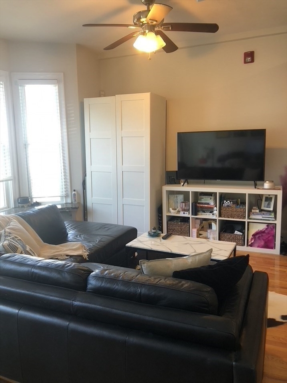 1 bed, 1 bath apartment for rent at 288 W 3rd St Unit 2, South Boston — photo 6 of 13
