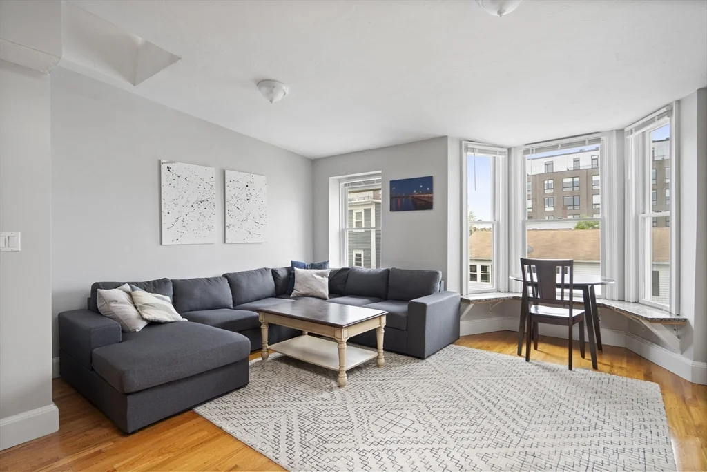 1 bed, 1 bath apartment for rent at 288 W 3rd St Unit PH, South Boston