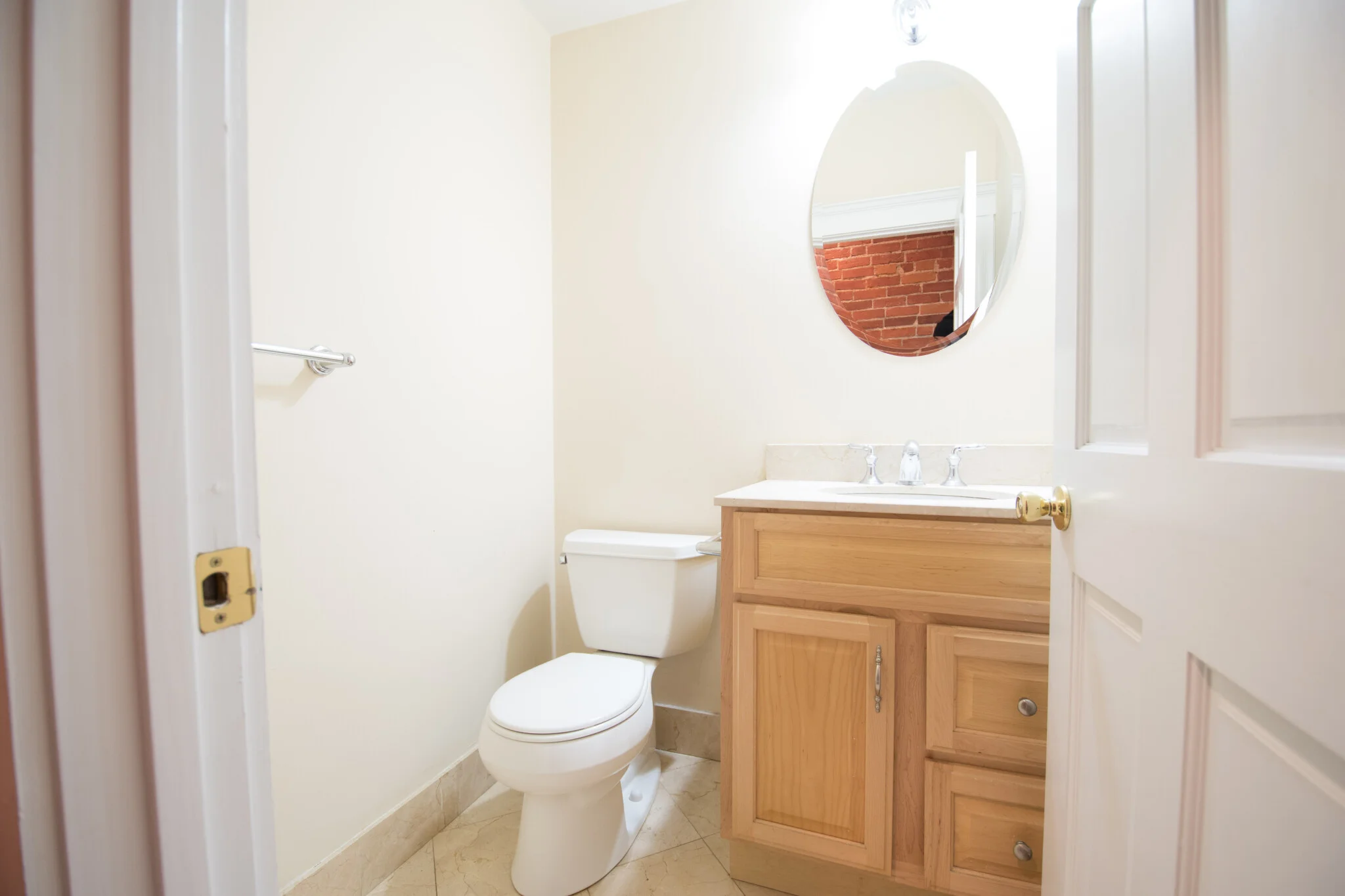 4 bed, 3.5 bath apartment for rent at 288 Western Ave Unit 1, Riverside — photo 14 of 14