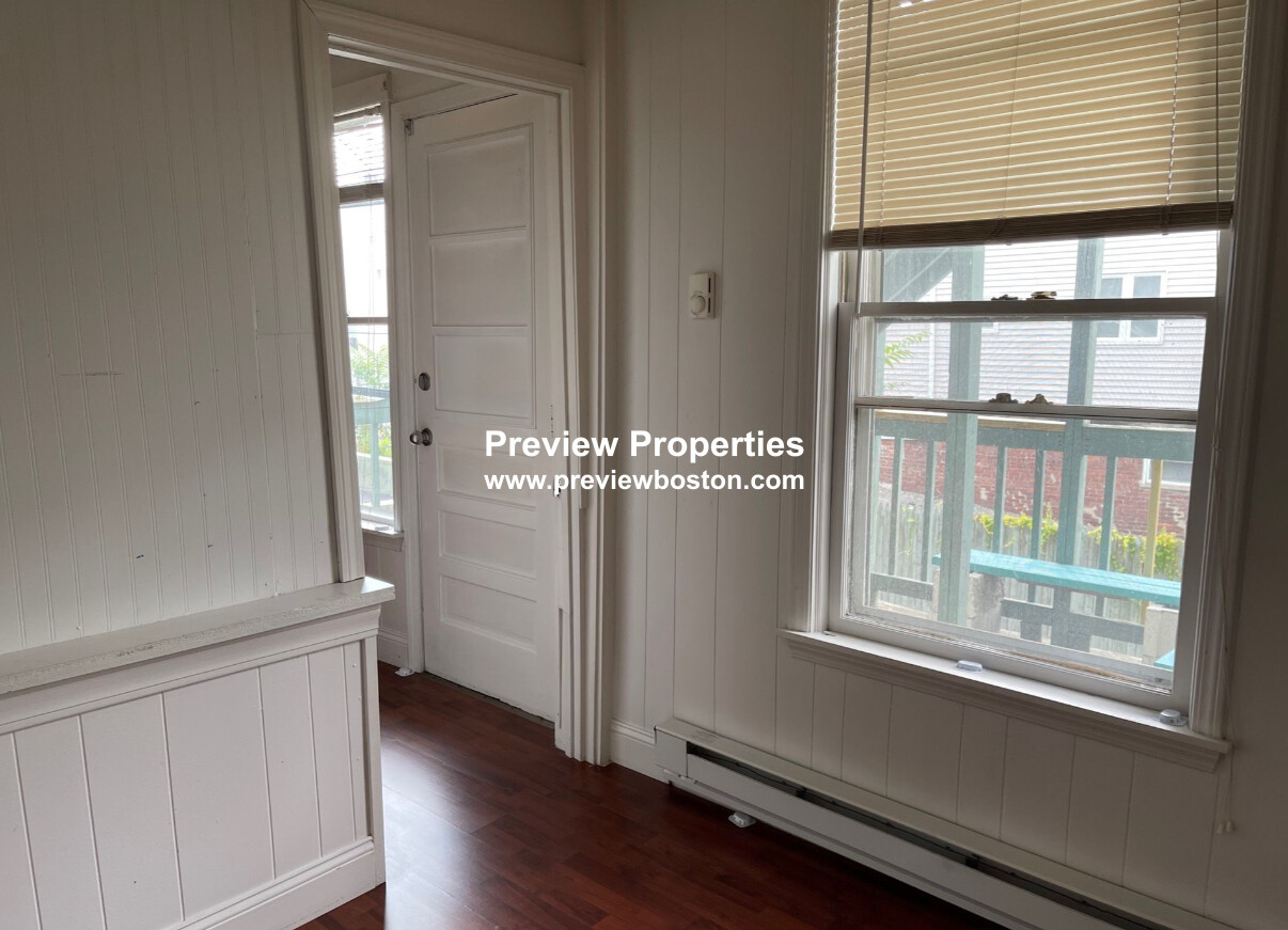 1 bed, 1 bath apartment for rent at 289 Chelsea St Unit 1P, East Boston — photo 5 of 9