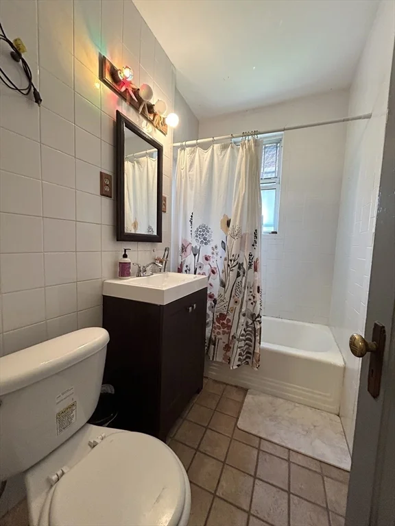3 bed, 1 bath apartment for rent at 289 Corey Rd Unit 1, Brighton — photo 10 of 17