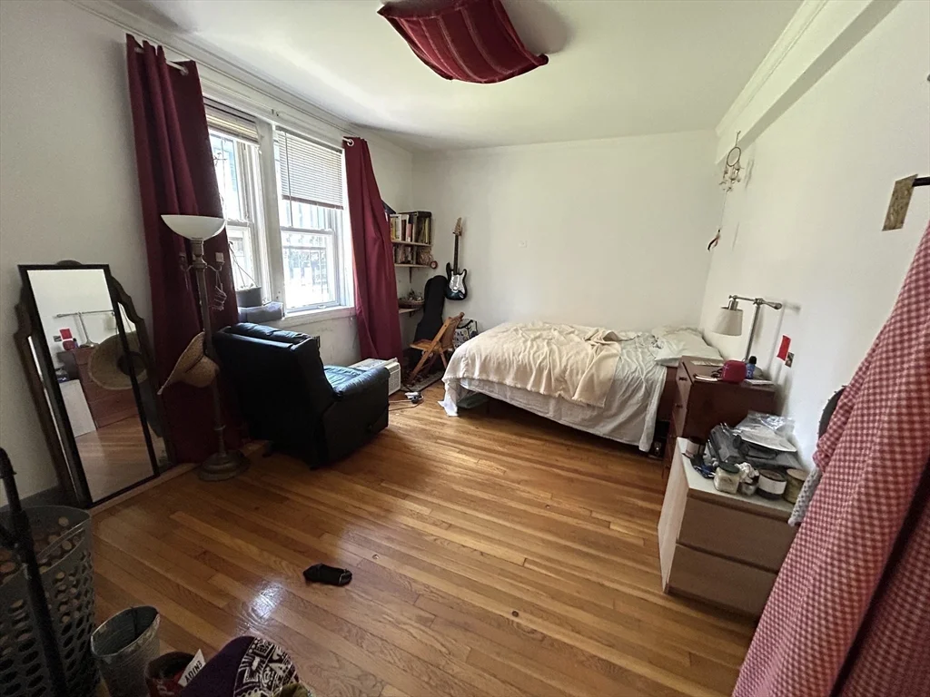 3 bed, 1 bath apartment for rent at 289 Corey Rd Unit 1, Brighton — photo 11 of 17