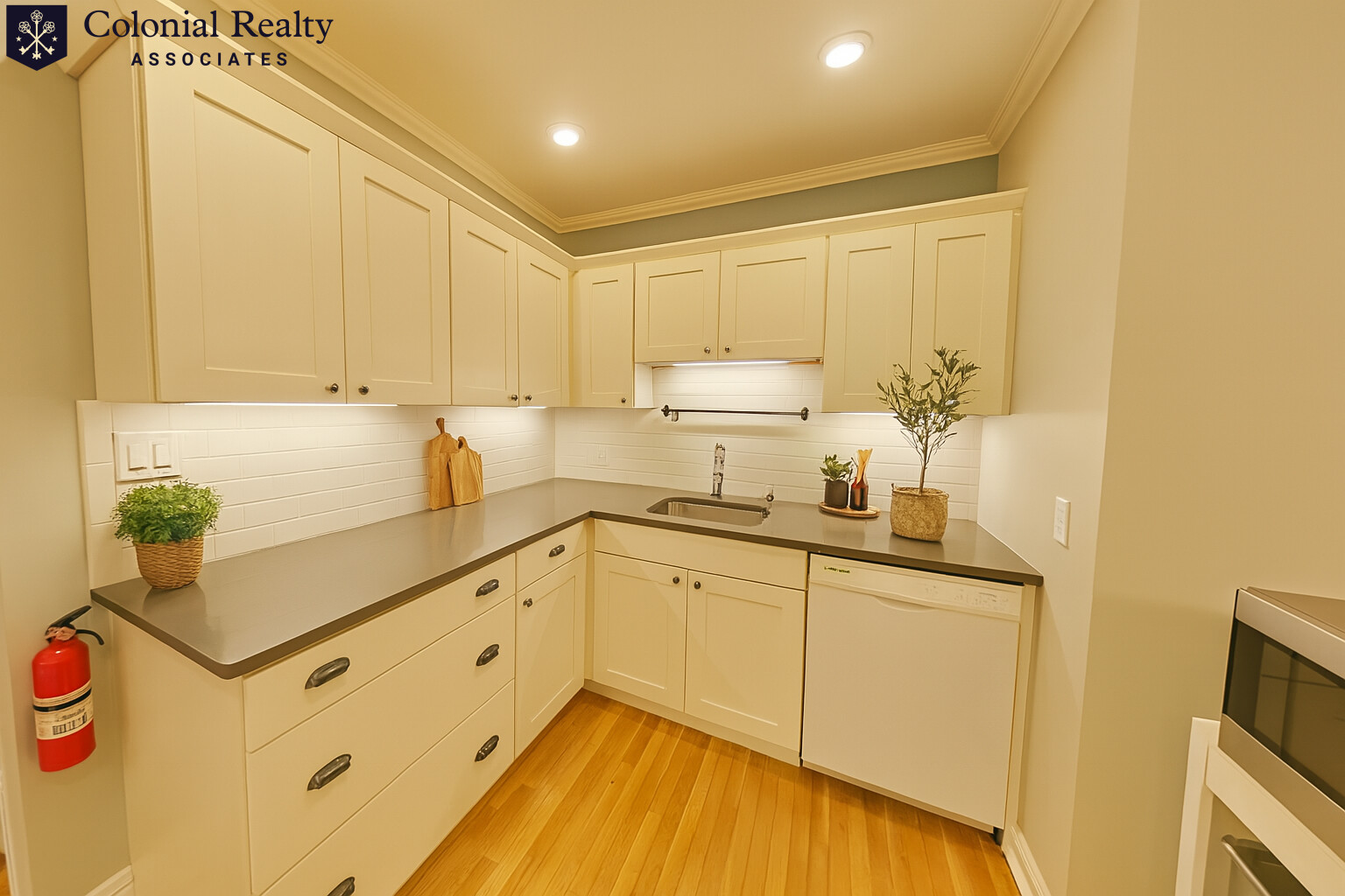 2 bed, 1 bath apartment for rent at 289 Corey Rd Unit 5, Brighton — photo 9 of 33
