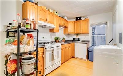 3 bed, 1 bath apartment for rent at 289 Elm St Unit 2, Inman Square — photo 1 of 17