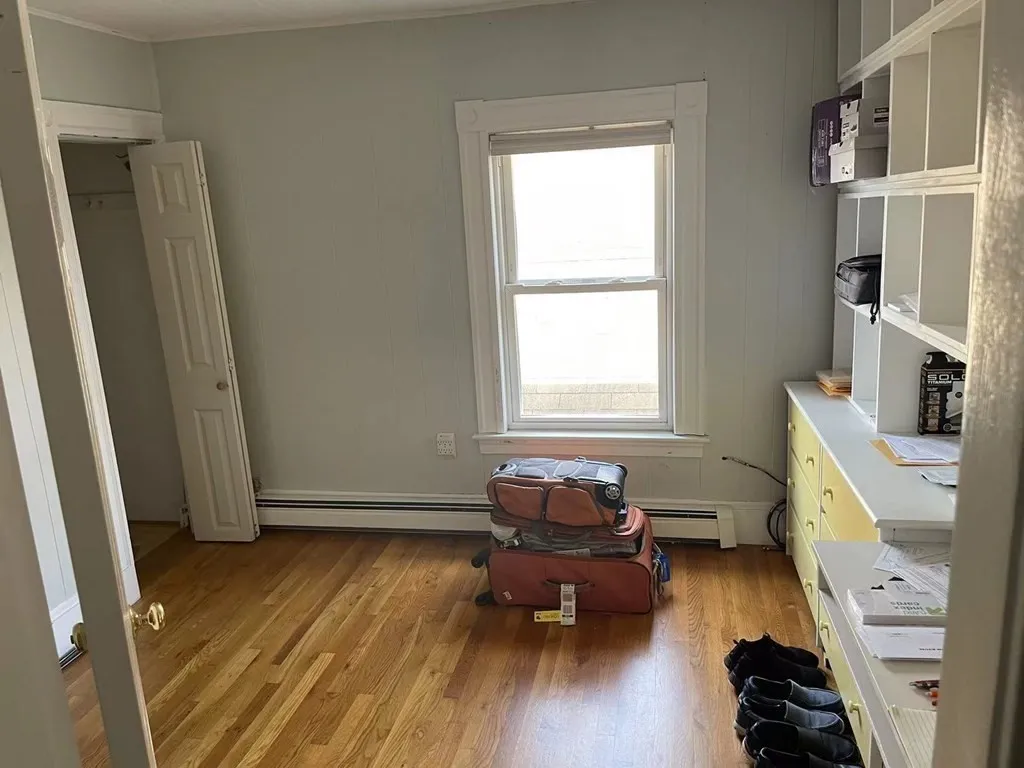 2 bed, 1 bath apartment for rent at 289 Elm St Unit 3, Inman Square — photo 2 of 5