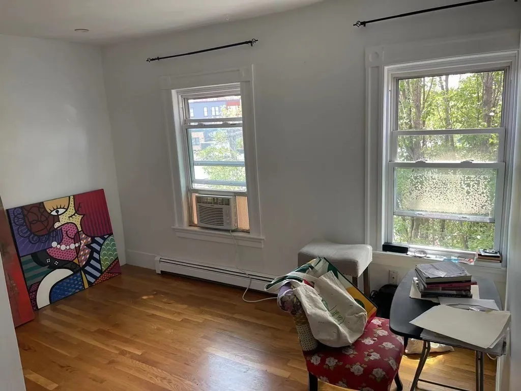 2 bed, 1 bath apartment for rent at 289 Elm St Unit 3, Inman Square — photo 3 of 5