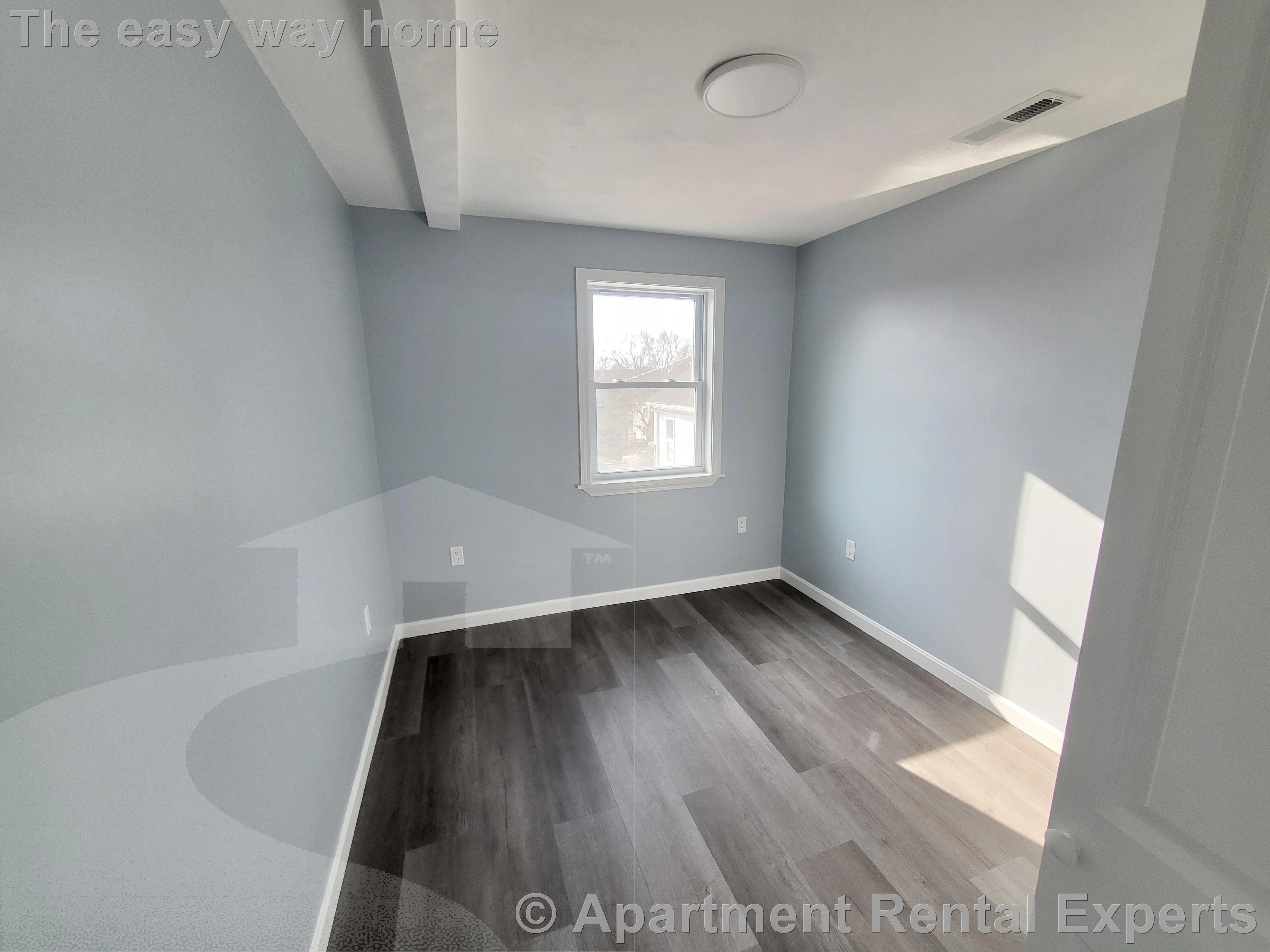 2 bed, 1 bath apartment for rent at 289 Fellsway West Unit 2, Medford Square — photo 4 of 12