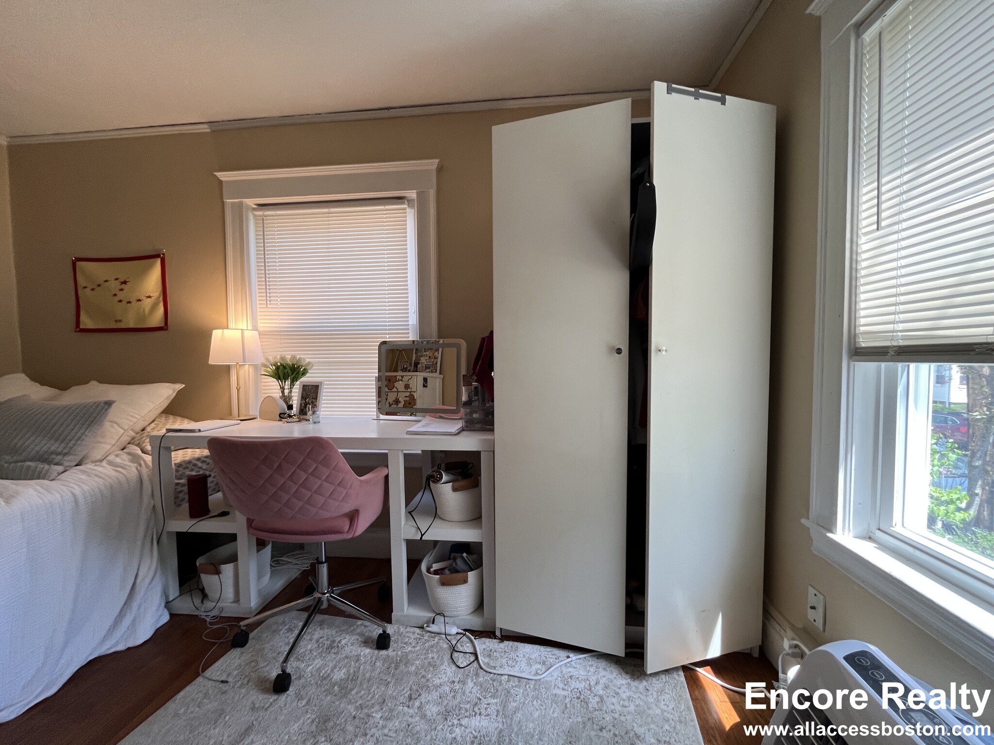 4 bed, 1 bath apartment for rent at 289 Foster St Unit 1d, Brighton — photo 9 of 23