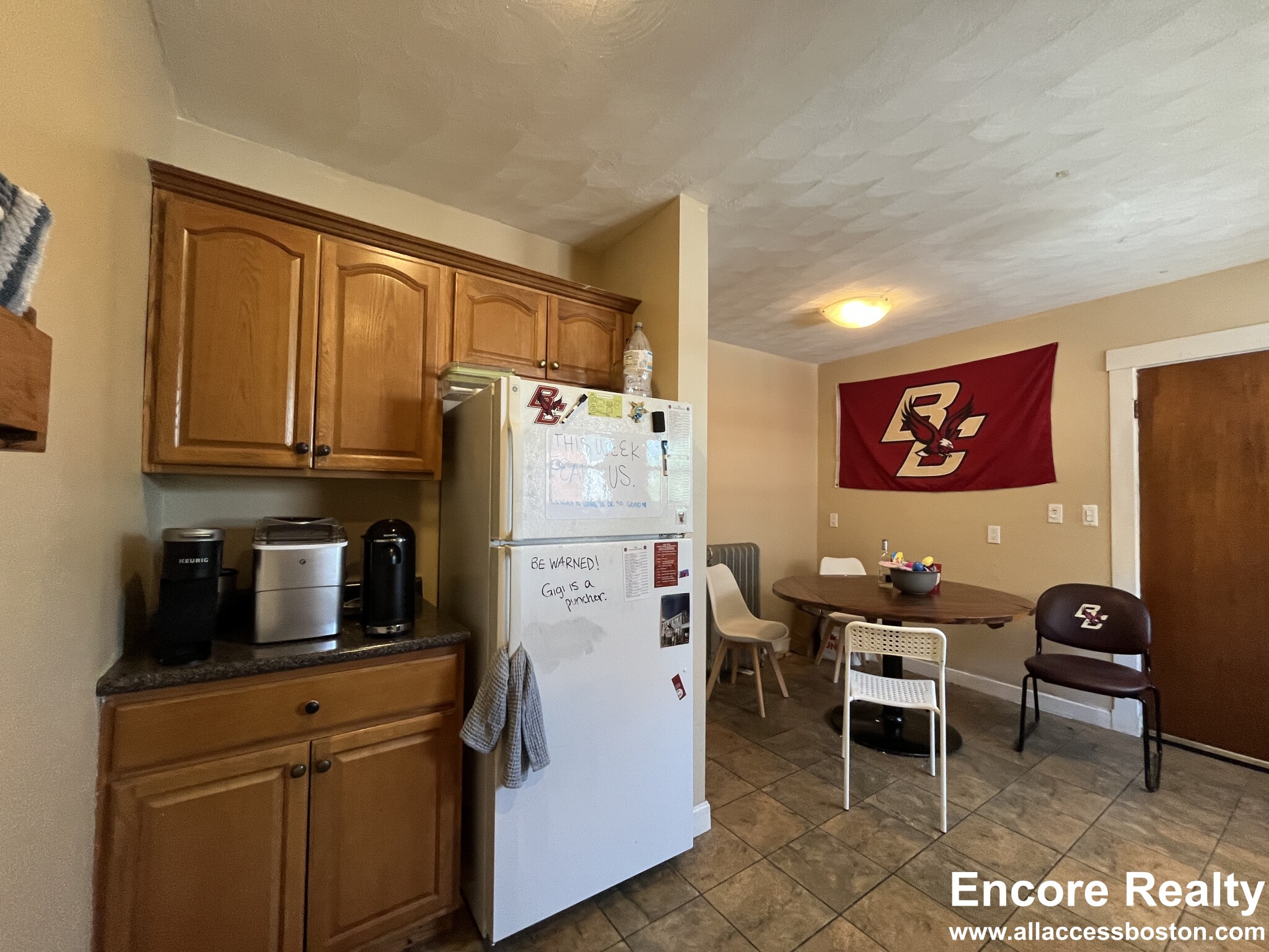 4 bed, 1 bath apartment for rent at 289 Foster St Unit 1d, Brighton — photo 4 of 23