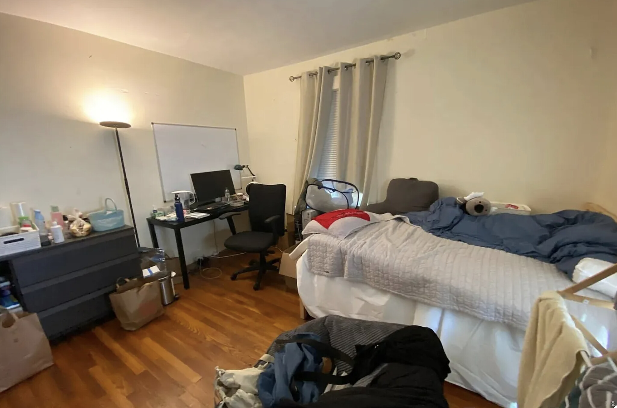4 bed, 1 bath apartment for rent at 289 Foster Unit 1, Brighton — photo 5 of 12