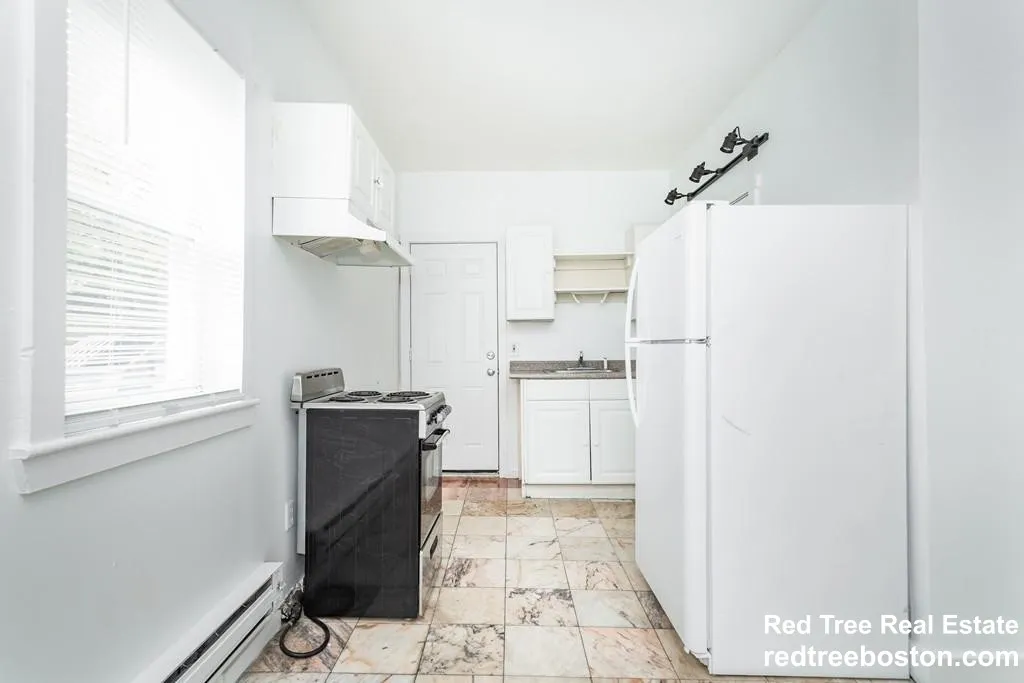 1 bed, 1 bath apartment for rent at 289 Hancock St Unit 1, Dorchester — photo 3 of 11