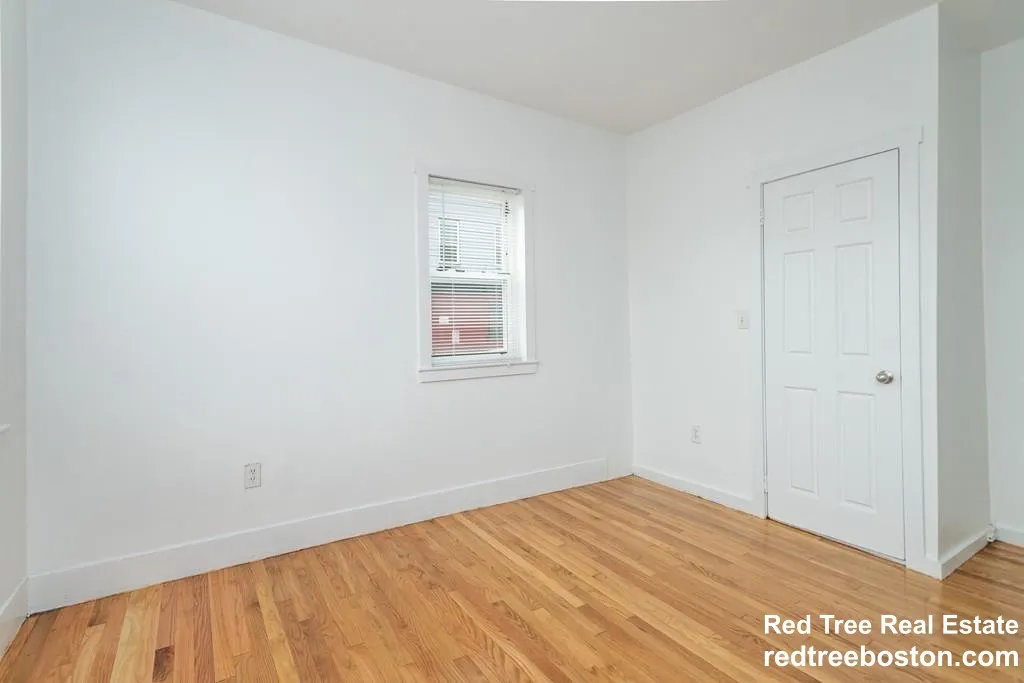 1 bed, 1 bath apartment for rent at 289 Hancock St Unit 1, Dorchester — photo 4 of 11