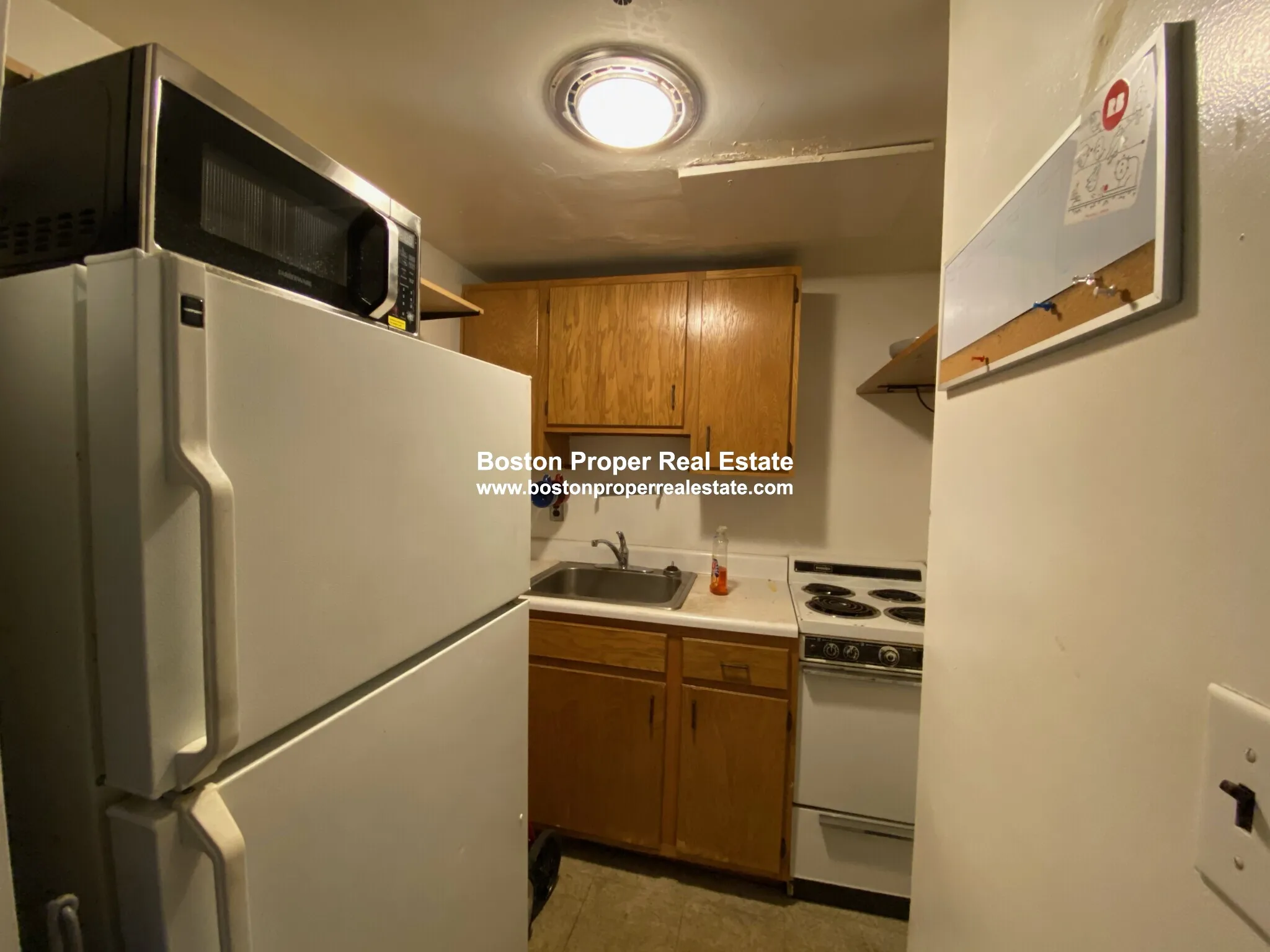 Studio bed, 1 bath apartment for rent at 289 Newbury St Unit 1, Back Bay — photo 5 of 8