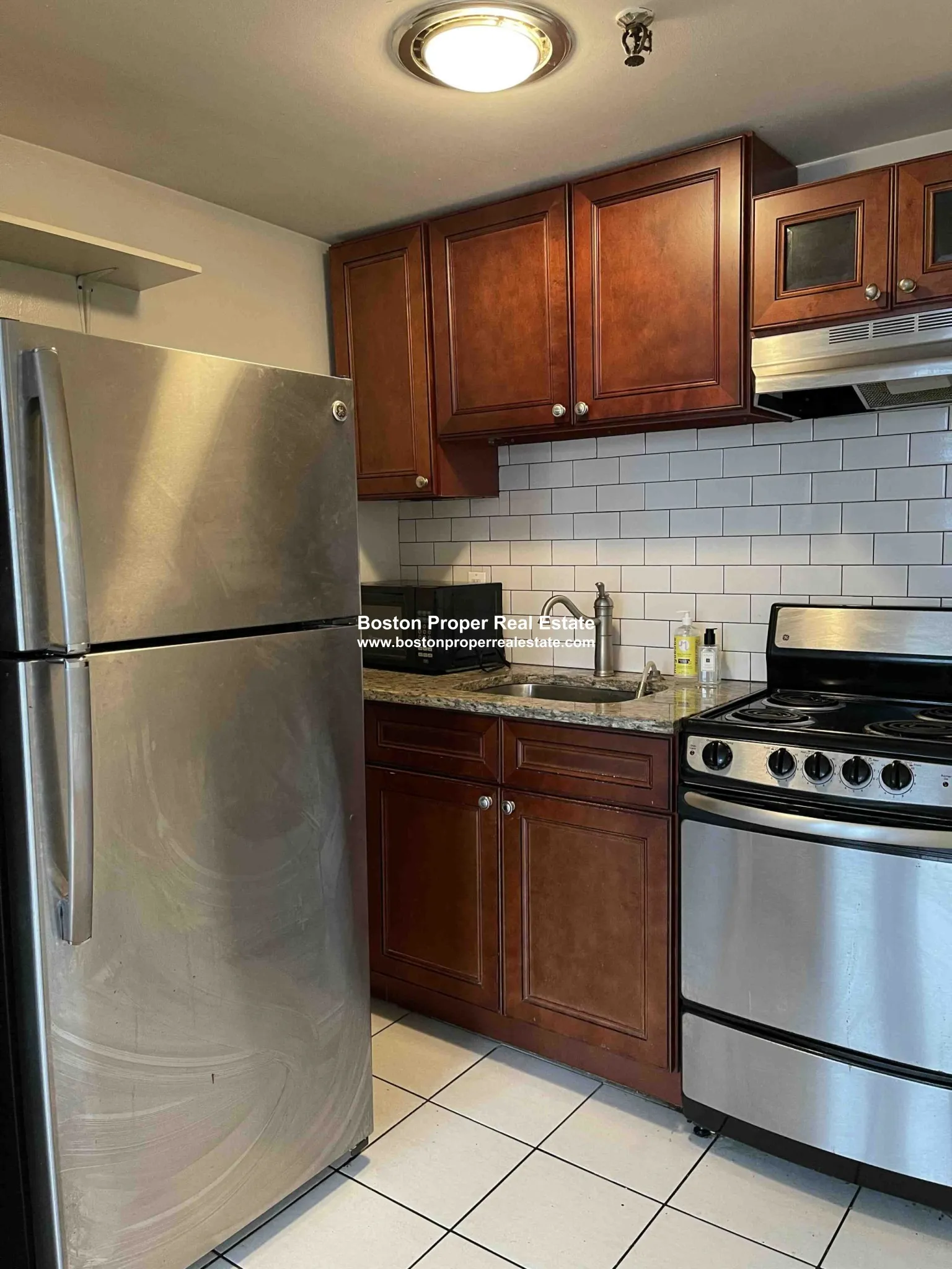 1 bed, 1 bath apartment for rent at 289 Newbury St Unit 9, Back Bay — photo 3 of 10