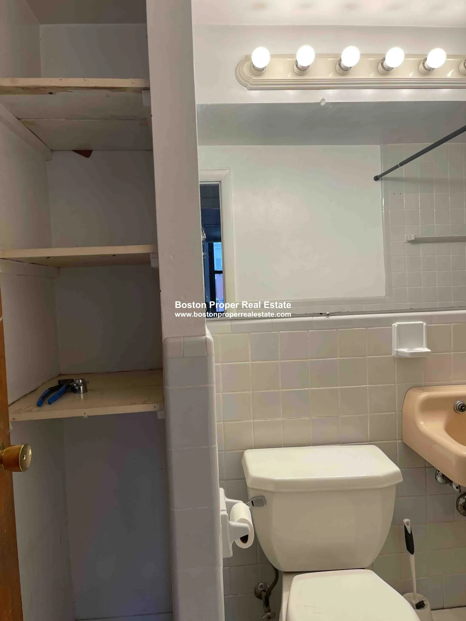 1 bed, 1 bath apartment for rent at 289 Newbury St Unit 9, Back Bay — photo 6 of 10