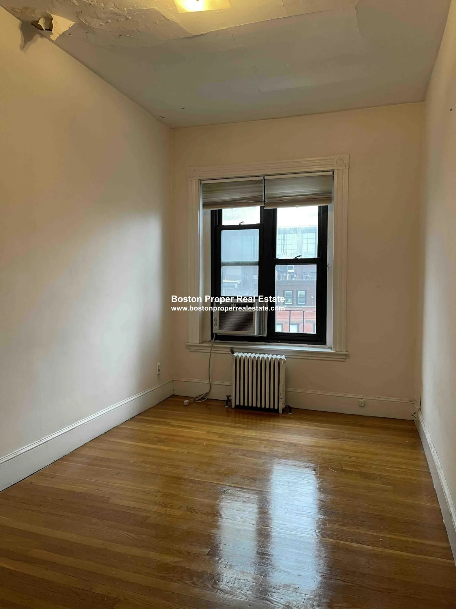 1 bed, 1 bath apartment for rent at 289 Newbury St Unit 9, Back Bay — photo 4 of 10