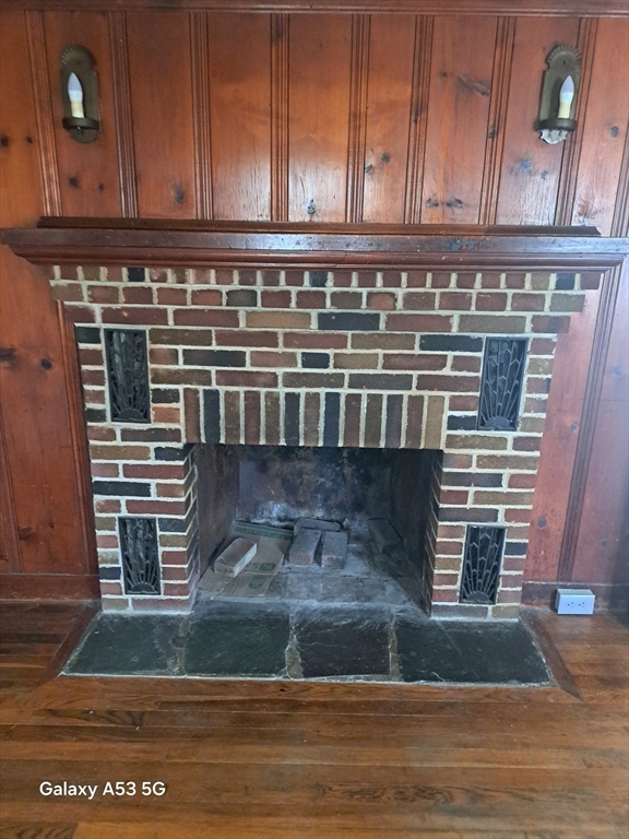 2 bed, 1 bath apartment for rent at 289 Richards Ave, Paxton — photo 16 of 26