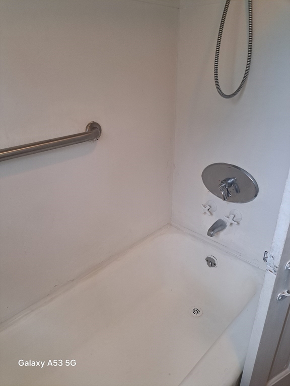 2 bed, 1 bath apartment for rent at 289 Richards Ave, Paxton — photo 20 of 26