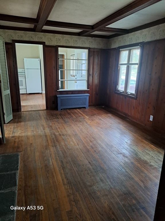 2 bed, 1 bath apartment for rent at 289 Richards Ave, Paxton — photo 17 of 26