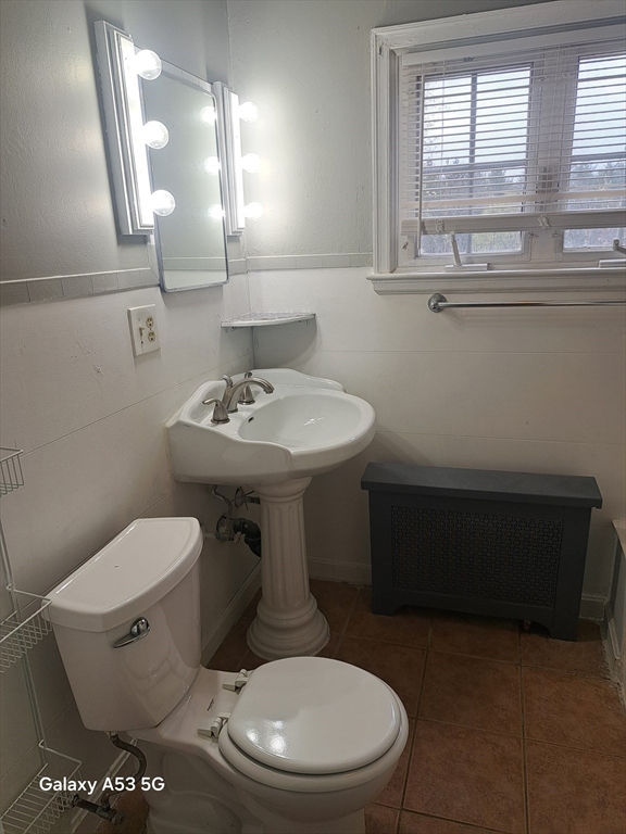 2 bed, 1 bath apartment for rent at 289 Richards Ave, Paxton — photo 18 of 26