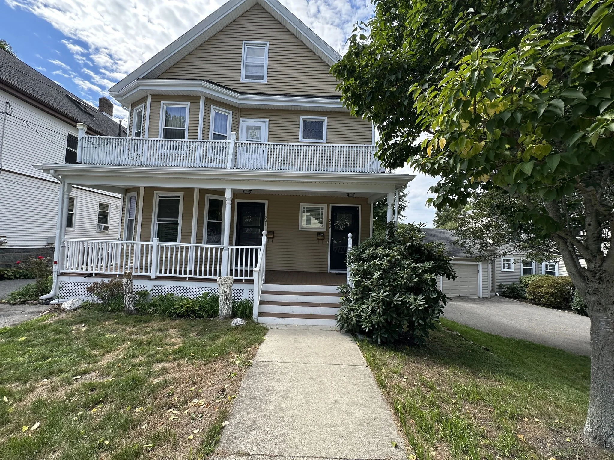 2 bed, 1 bath apartment for rent at 289 Thacher St Unit 1, Milton