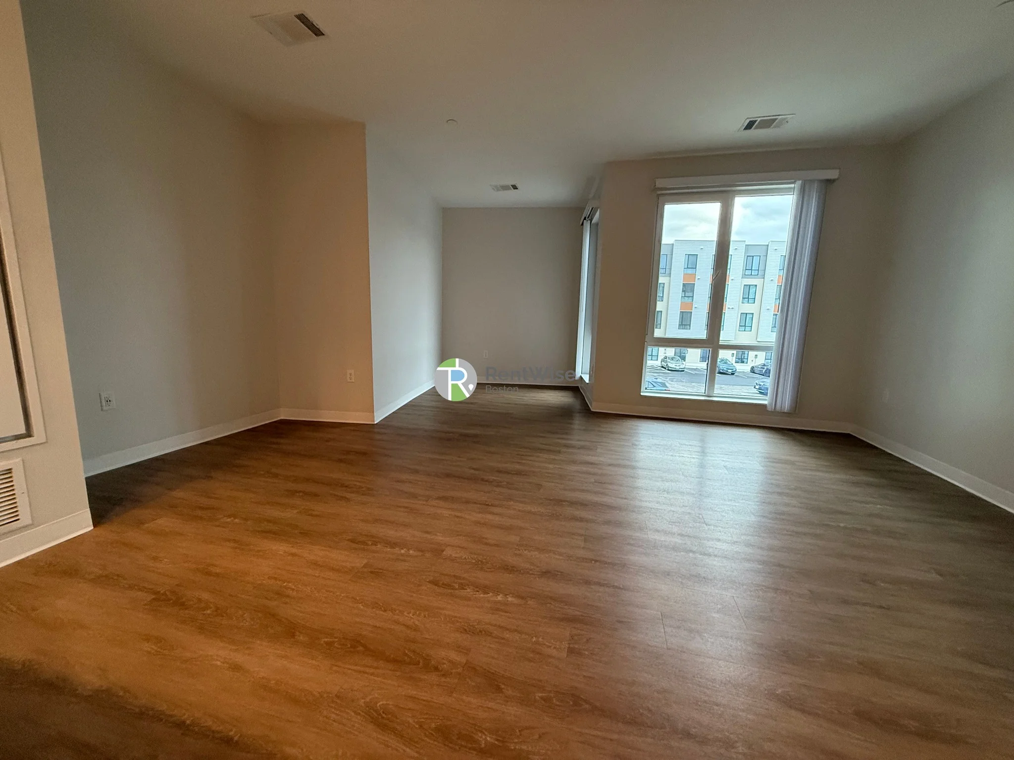 1.5 bed, 1 bath apartment for rent at 289 Walk Hill St Unit 0306, Roslindale — photo 6 of 33