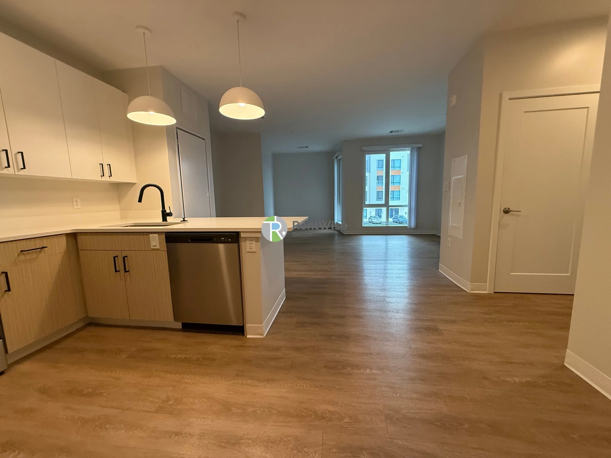 1.5 bed, 1 bath apartment for rent at 289 Walk Hill St Unit 0306, Roslindale — photo 2 of 33