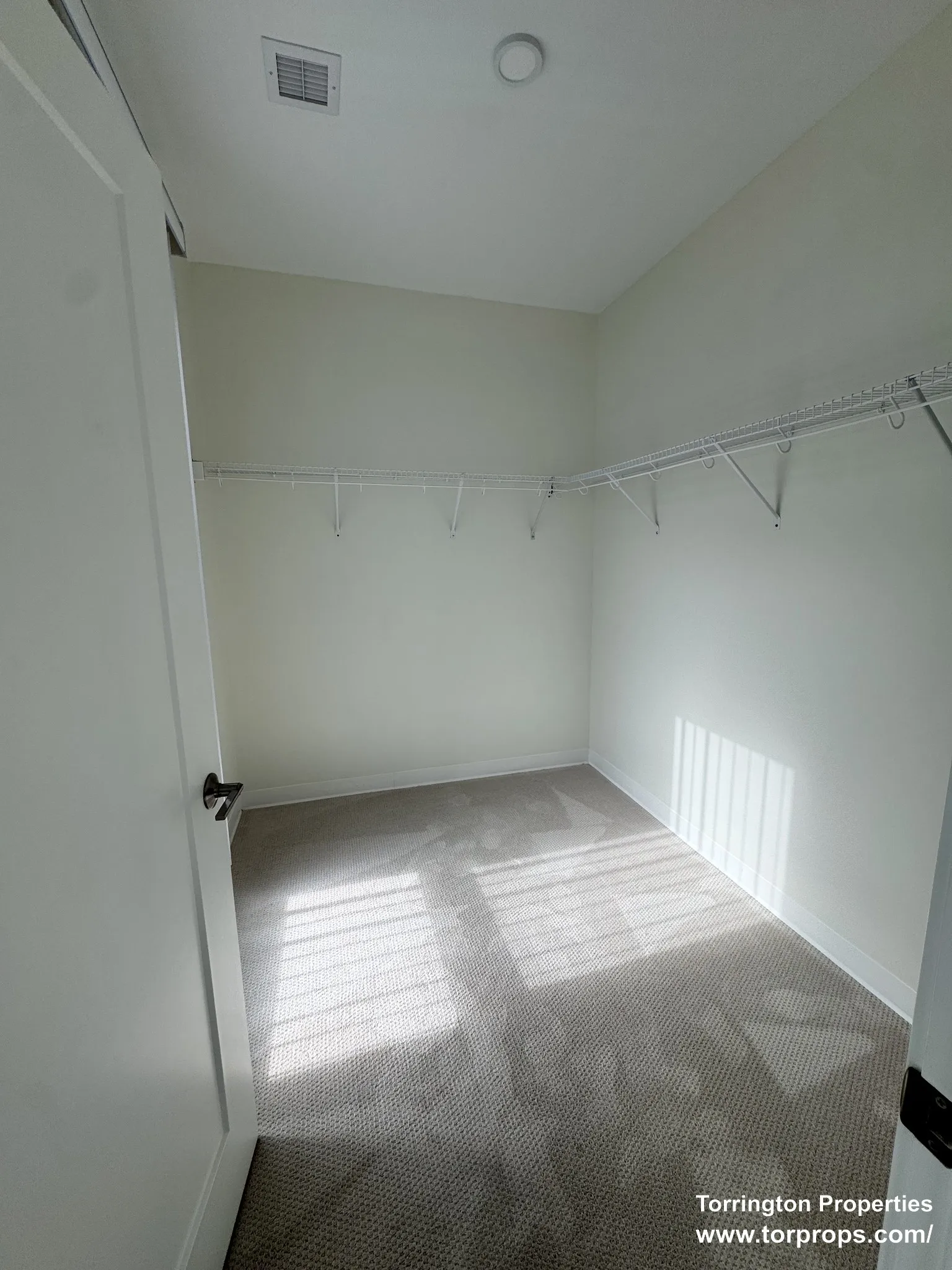 1 split bed, 1 bath apartment for rent at 289 Walk Hill St Unit 306, Roslindale — photo 27 of 29