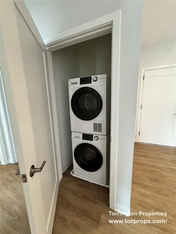 1 split bed, 1 bath apartment for rent at 289 Walk Hill St Unit 306, Roslindale — photo 23 of 29