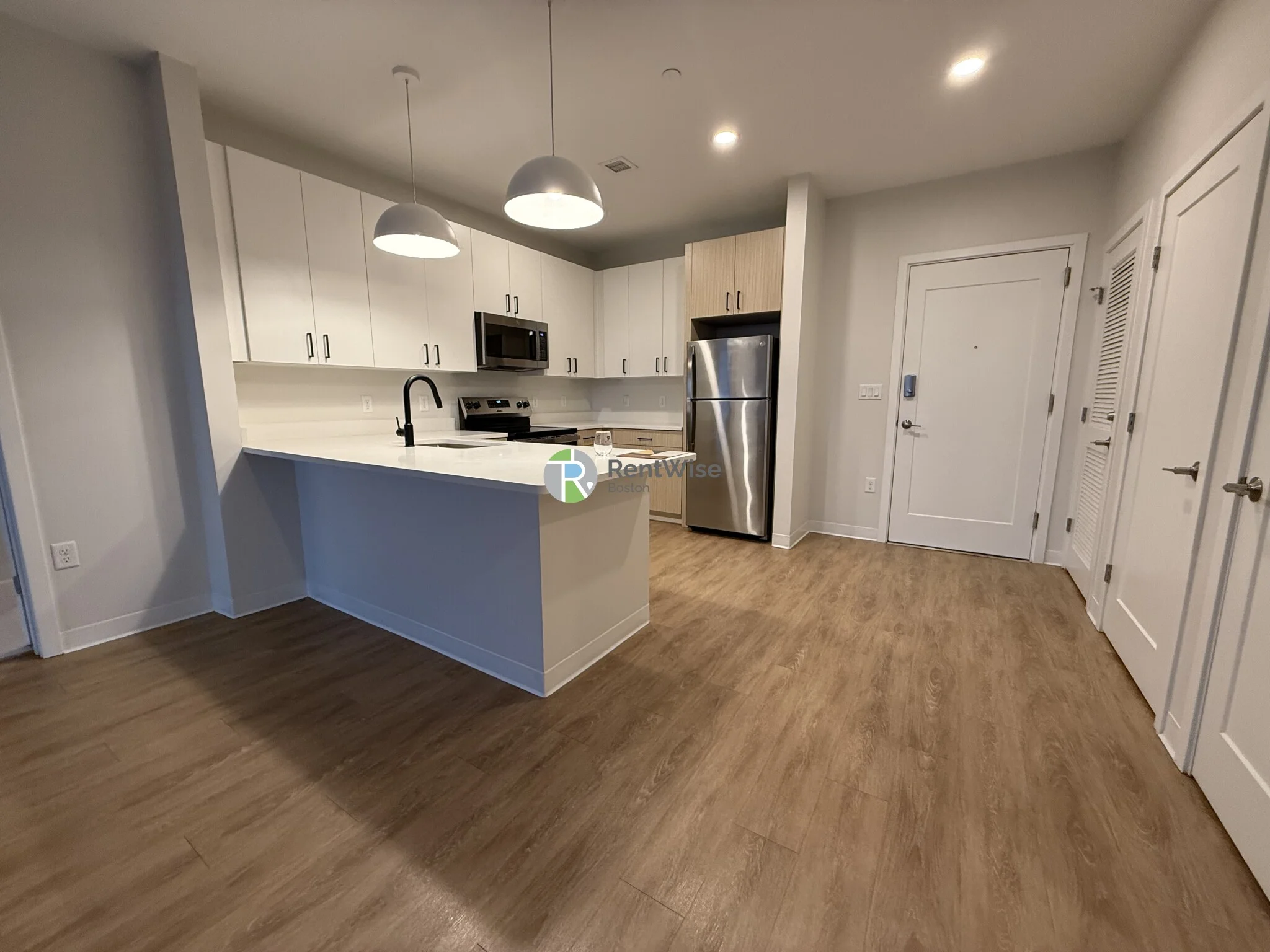 3 bed, 3 bath apartment for rent at 289 Walk Hill St Unit 310, Roslindale — photo 5 of 49