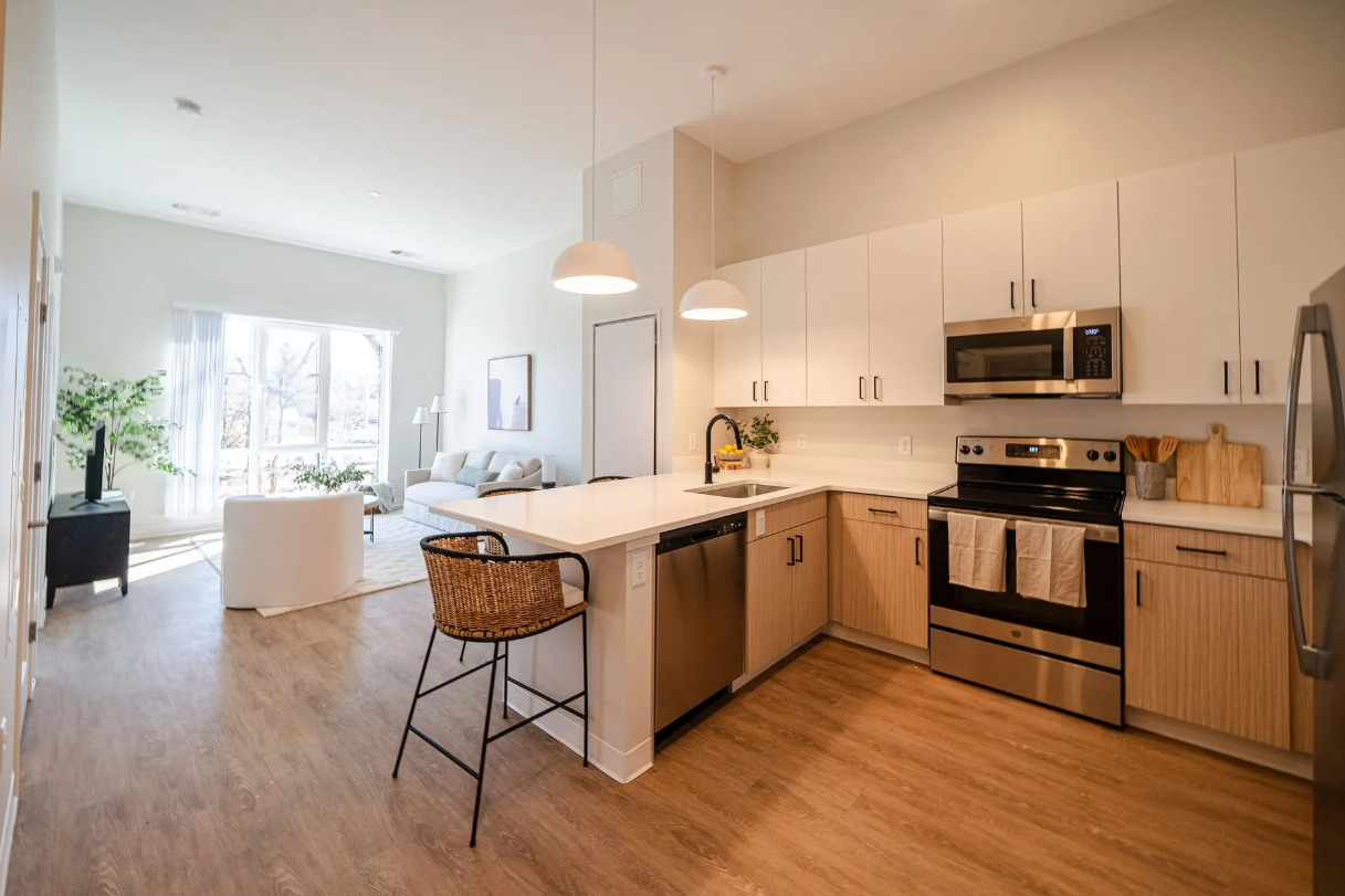 3 bed, 2 bath apartment for rent at 289 Walk Hill St Unit 310, Roslindale — photo 1 of 20