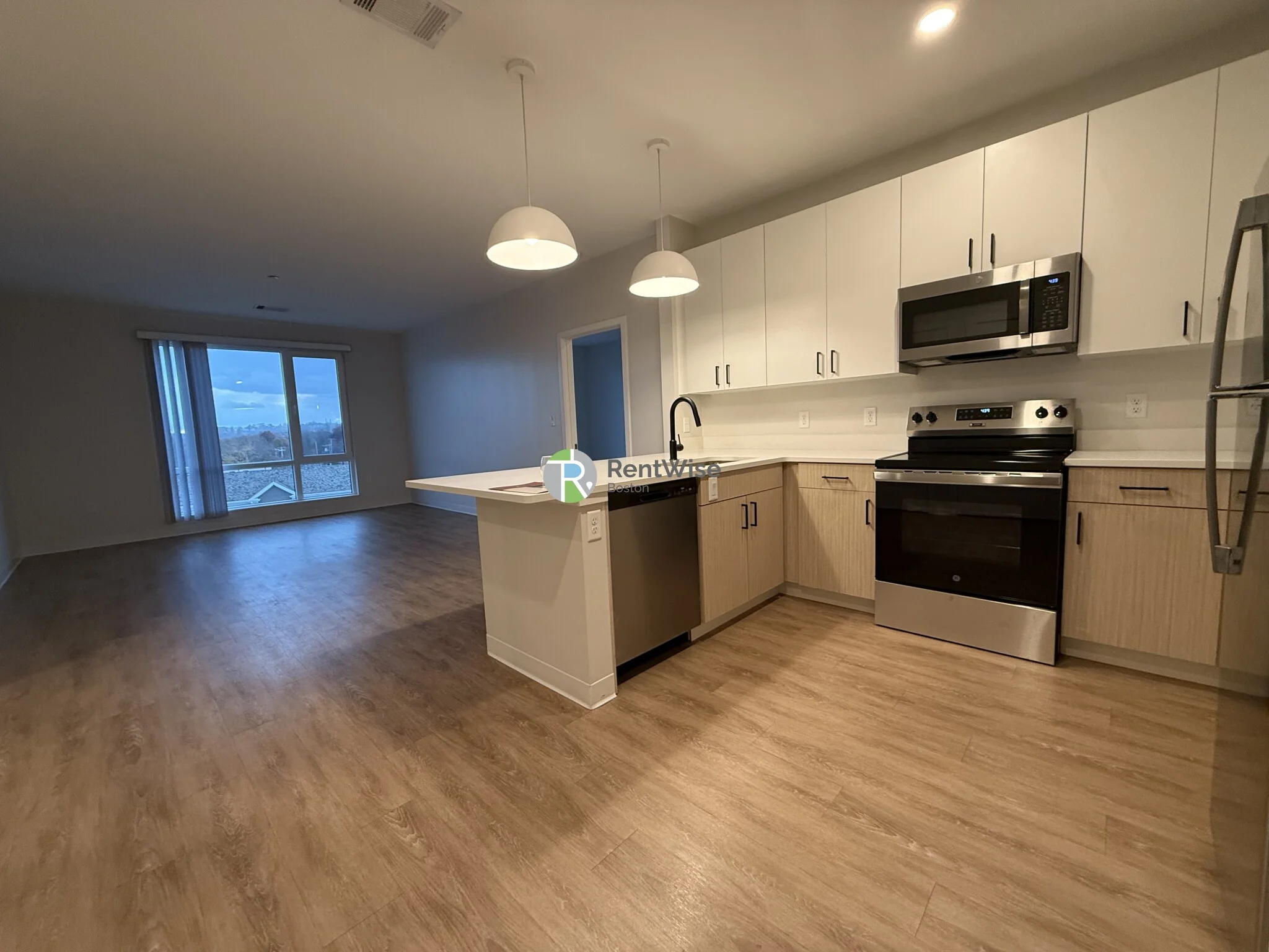 3 bed, 3 bath apartment for rent at 289 Walk Hill St Unit 310, Roslindale — photo 1 of 49