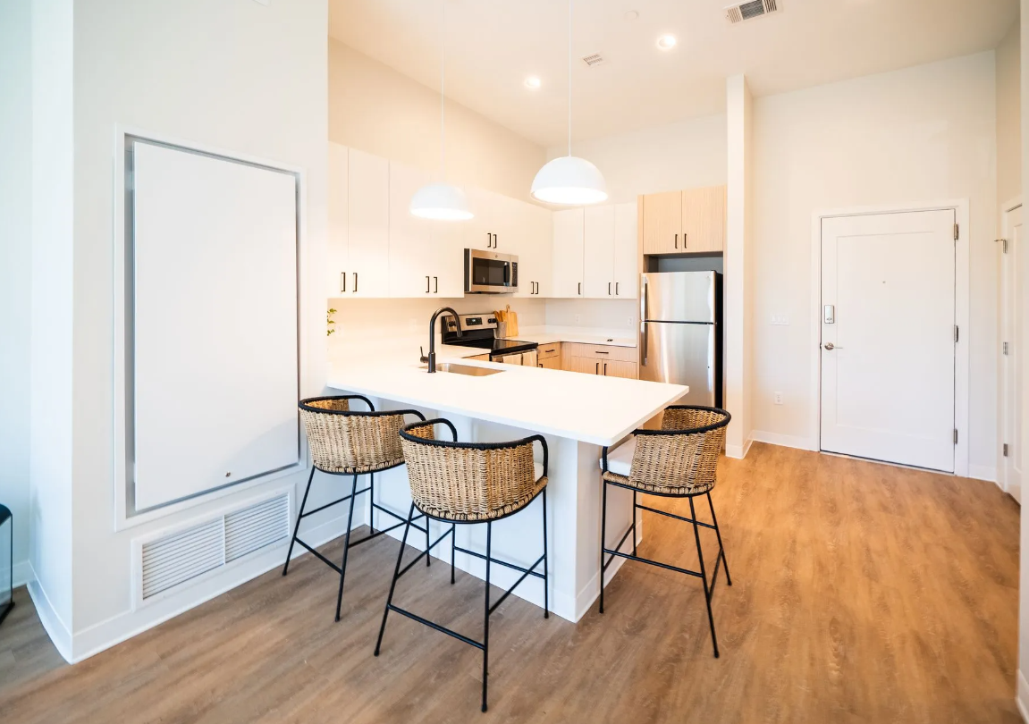 3 bed, 2 bath apartment for rent at 289 Walk Hill St Unit 310, Roslindale — photo 2 of 20