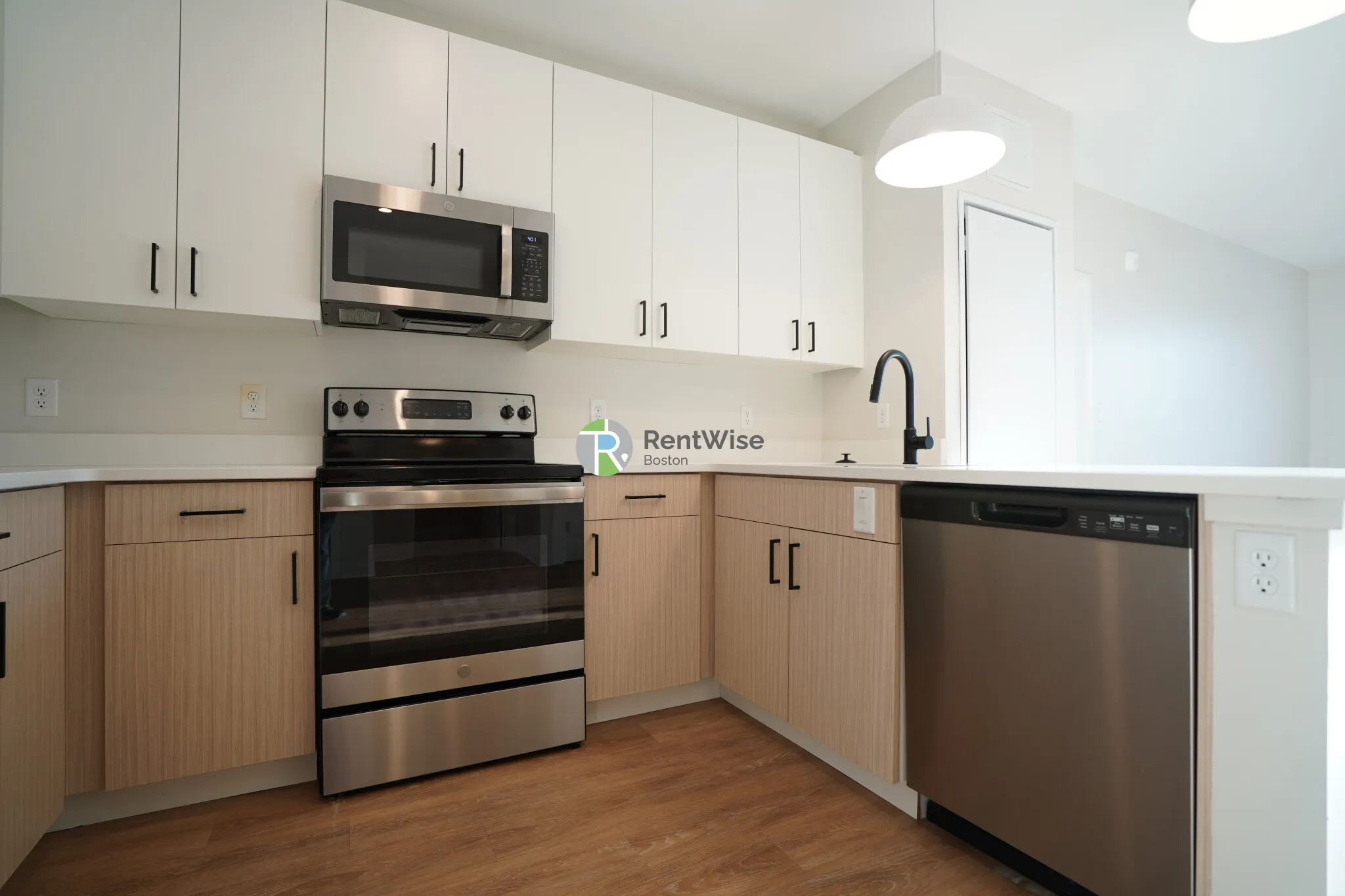 1.5 bed, 1 bath apartment for rent at 289 Walk Hill St Unit 422, Roslindale — photo 7 of 34