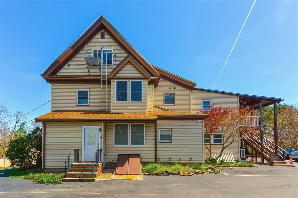 2 bed, 1 bath apartment for rent at 289 Walnut Stoughton Unit 1, Stoughton — photo 8 of 9