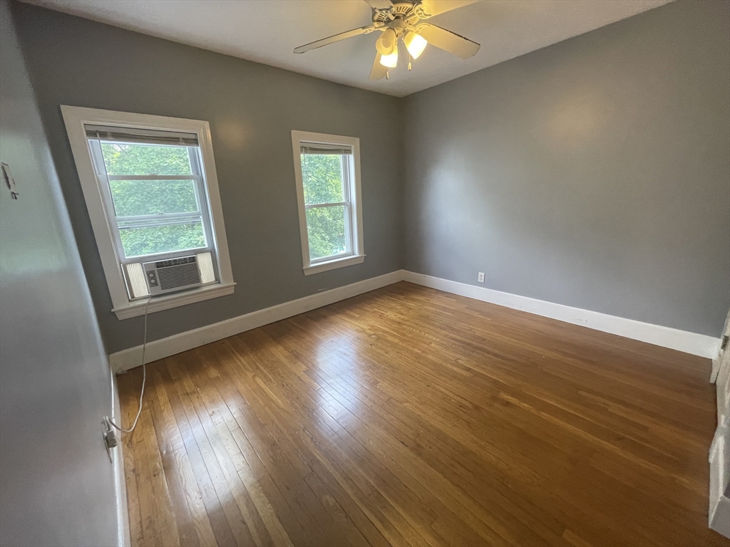 2 bed, 1 bath apartment for rent at 28A Hall Pl Unit 28A, Quincy — photo 9 of 13