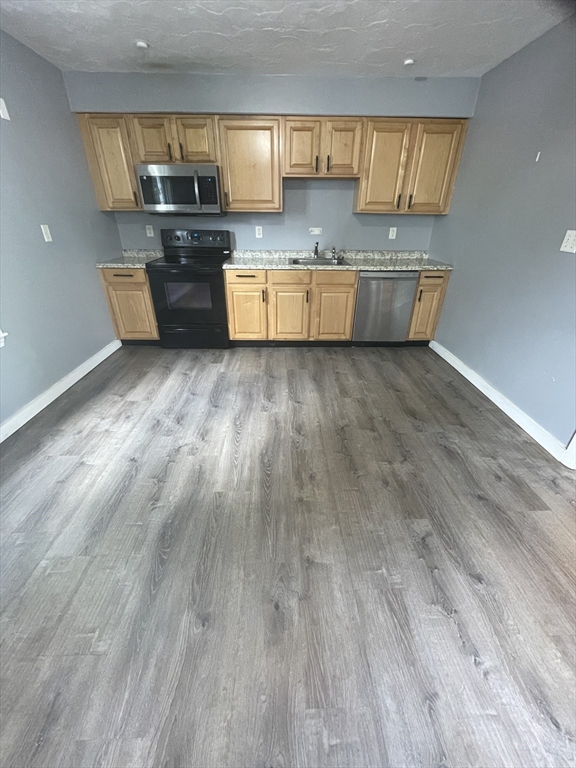 2 bed, 1 bath apartment for rent at 28A Hall Pl Unit 28A, Quincy — photo 7 of 13